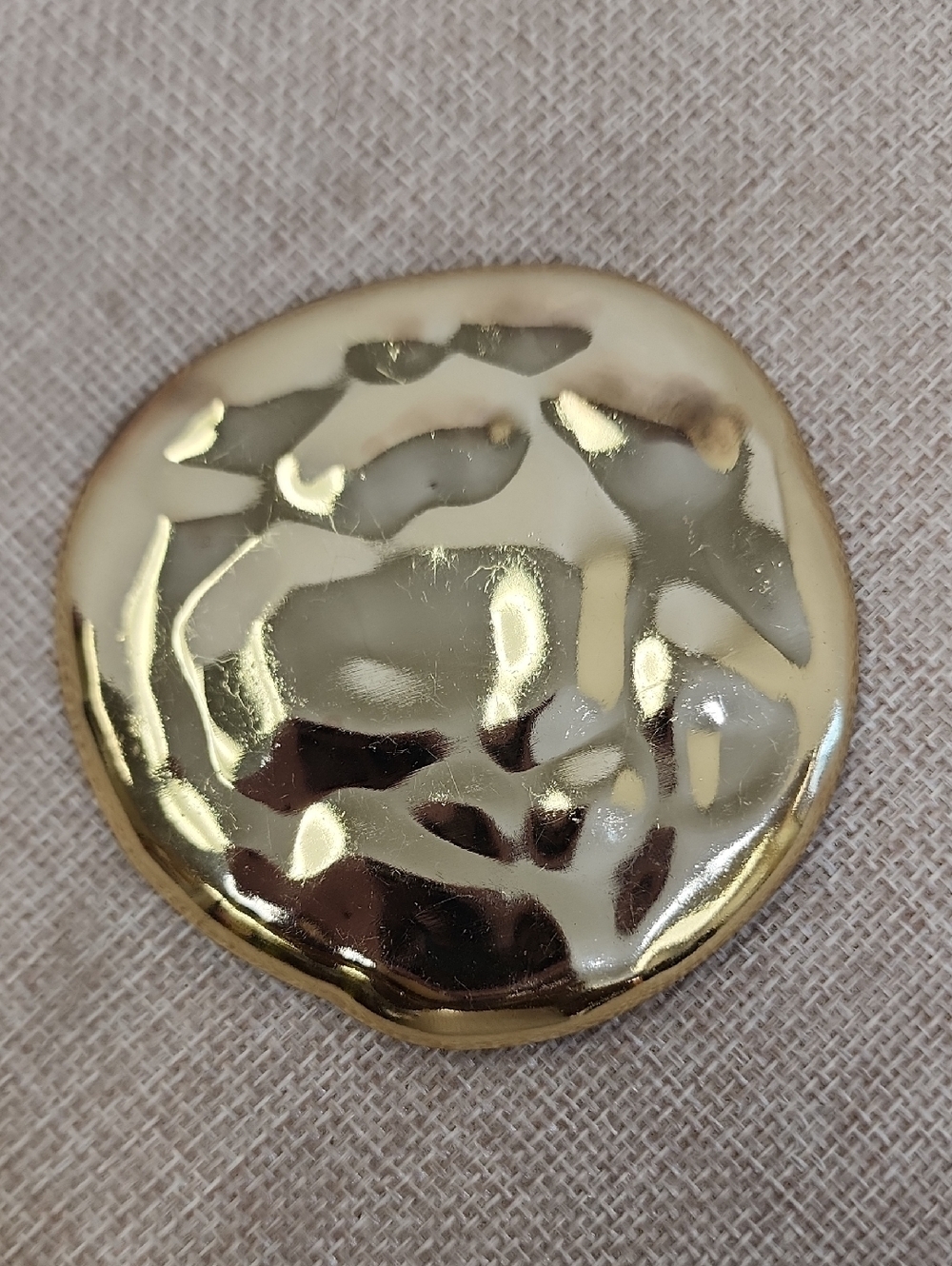 Gold Tone Hammered Round Sculptural Brooch Pin